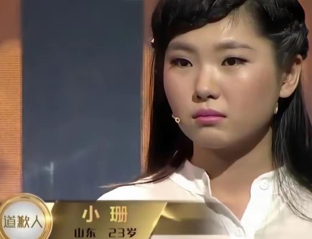 临沂大叔多年资助贫困女孩，女孩毕业登门道谢，他含泪怒斥：别再来，我没钱了，一字戳