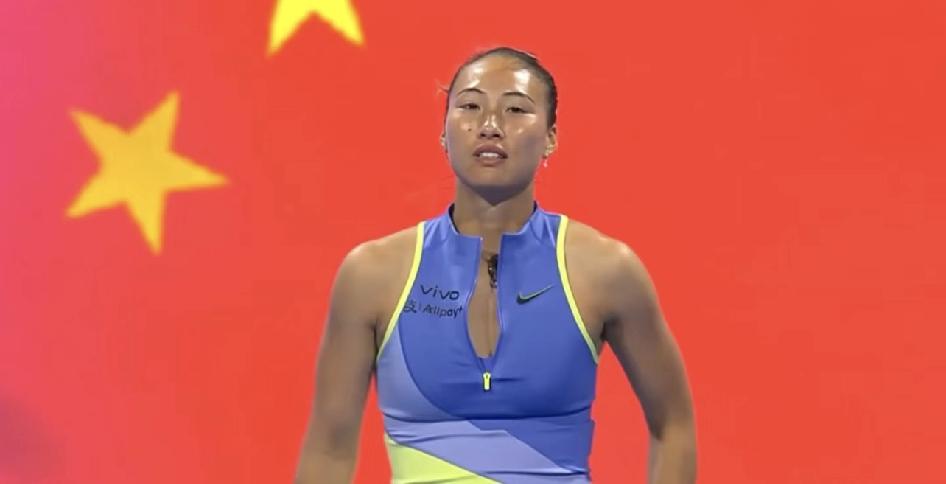 郑钦文vs莱巴金娜6:42:65:7很强了！前面都很主动，后面状态下滑