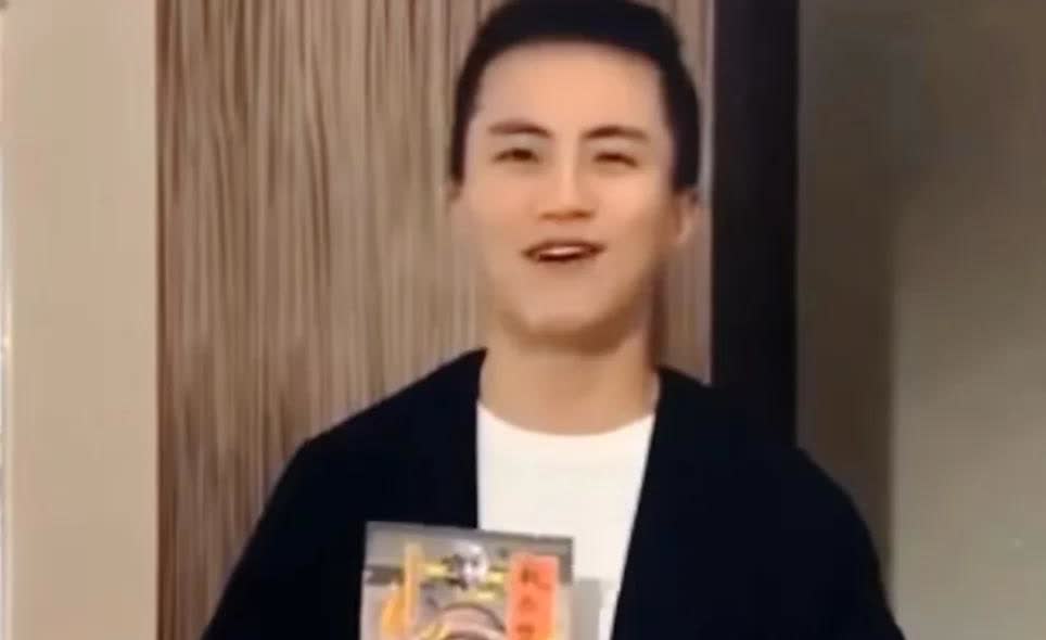 太突然！40岁台湾京剧名角黄兆欣瑜23日晚在家中离世，死因不明。这位师从李文敏的