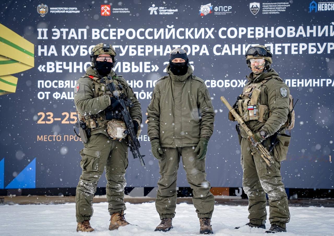 今天，俄罗斯国民近卫军西北区“花岗岩”特警部队参加圣彼得堡州长“永生”杯比赛。