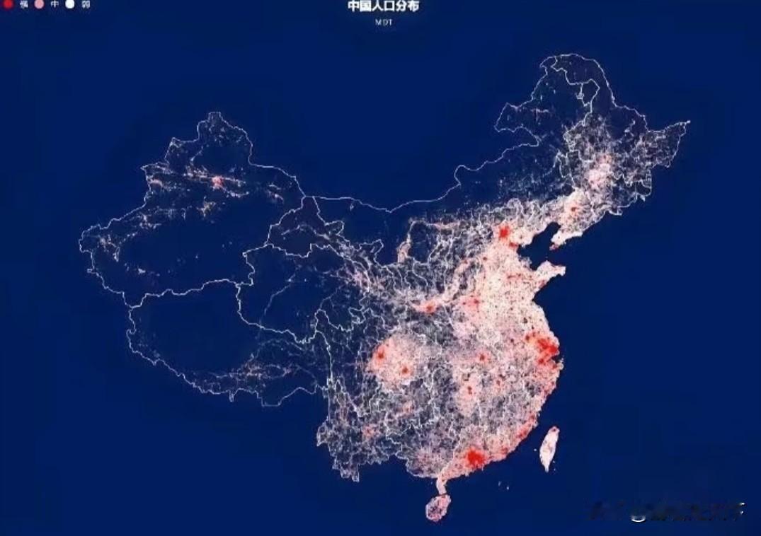这张人口分布图可见，除了长三角和珠三角地区之外，其他地区的人口聚集程度都差点意思