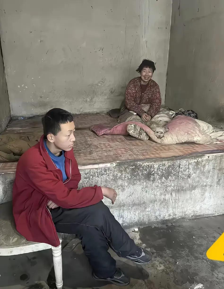 大家看看，如果你出生在这样子的家庭，这辈子该如何翻身？​​​有网友评论说：