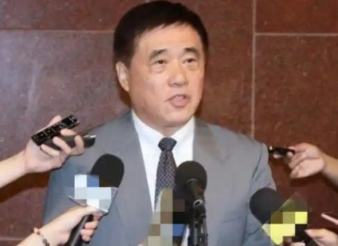 这几天台湾政坛算是炸了锅，前阵子传得沸沸扬扬的“神秘大咖”终于浮出水面——