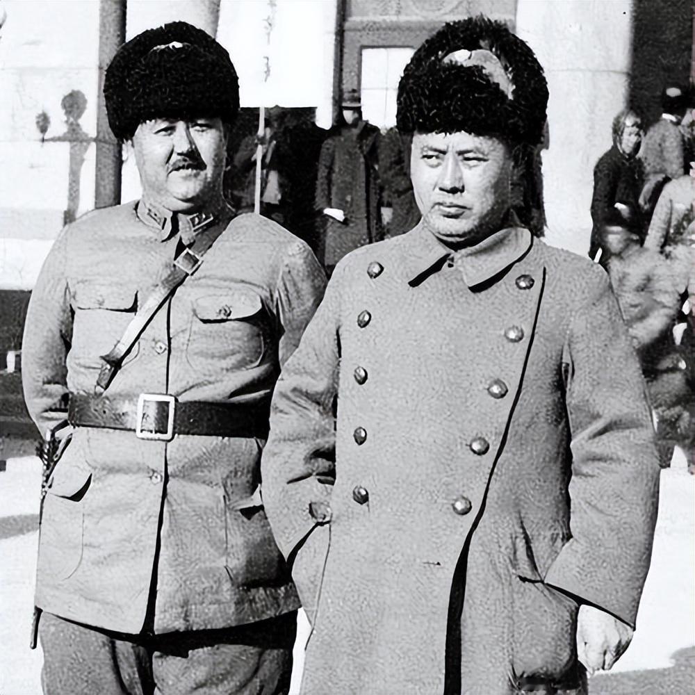 傅作义起义前收到老蒋密电，他罕见赞成傅作义起义，但要答应他一个特殊请求！19