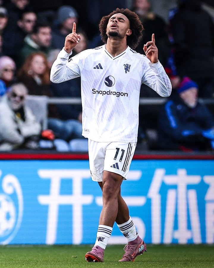 米兰体育报曼联要求4500万欧才能放走齐尔克泽罗马提出以租借方式引进球员被拒绝，