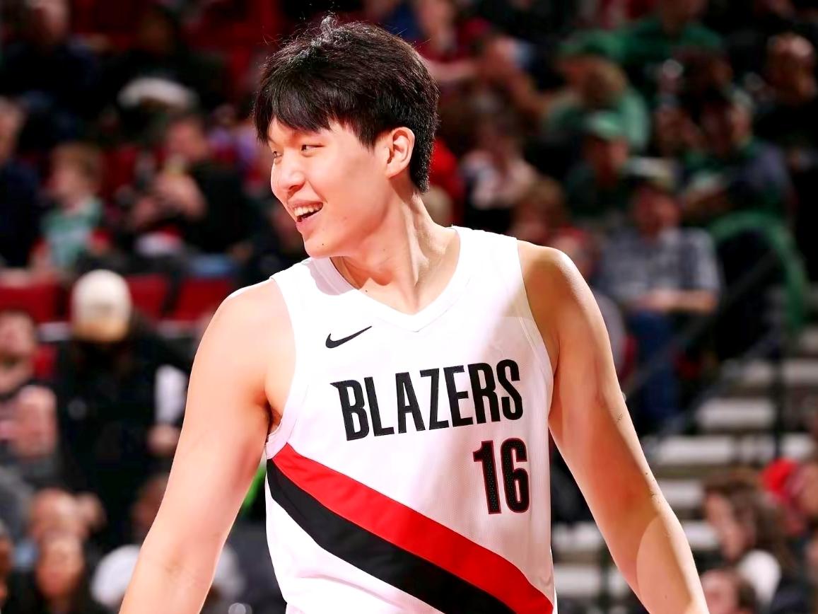 开拓者新核发话，杨瀚森的NBA之路更明确了赛季打了30多场比赛，阿夫迪亚成为