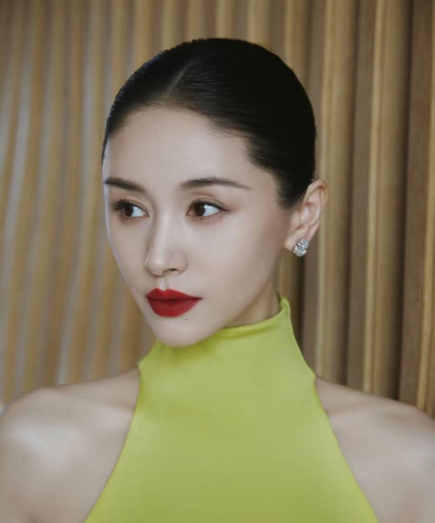 王子文火不起来的原因，总结有三点：第一，王子文159cm根本不是原罪，你