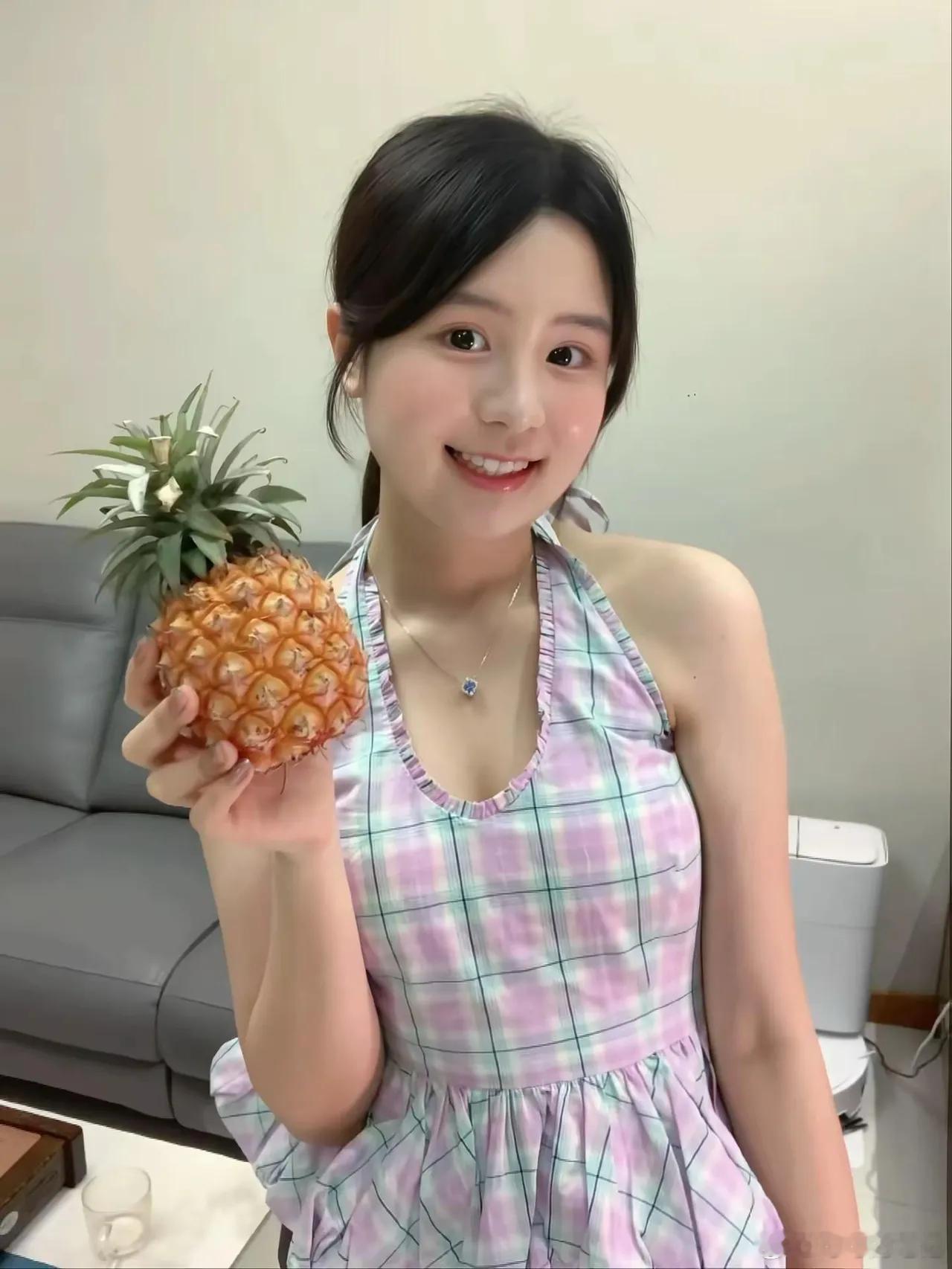 他喜欢苹果但你是最好的凤梨呀