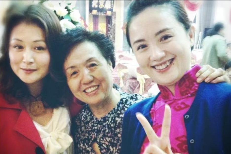 朱媛媛和于月仙，一张罕见的合影，这张照片拍摄在2011年10月6日，地点是北京一