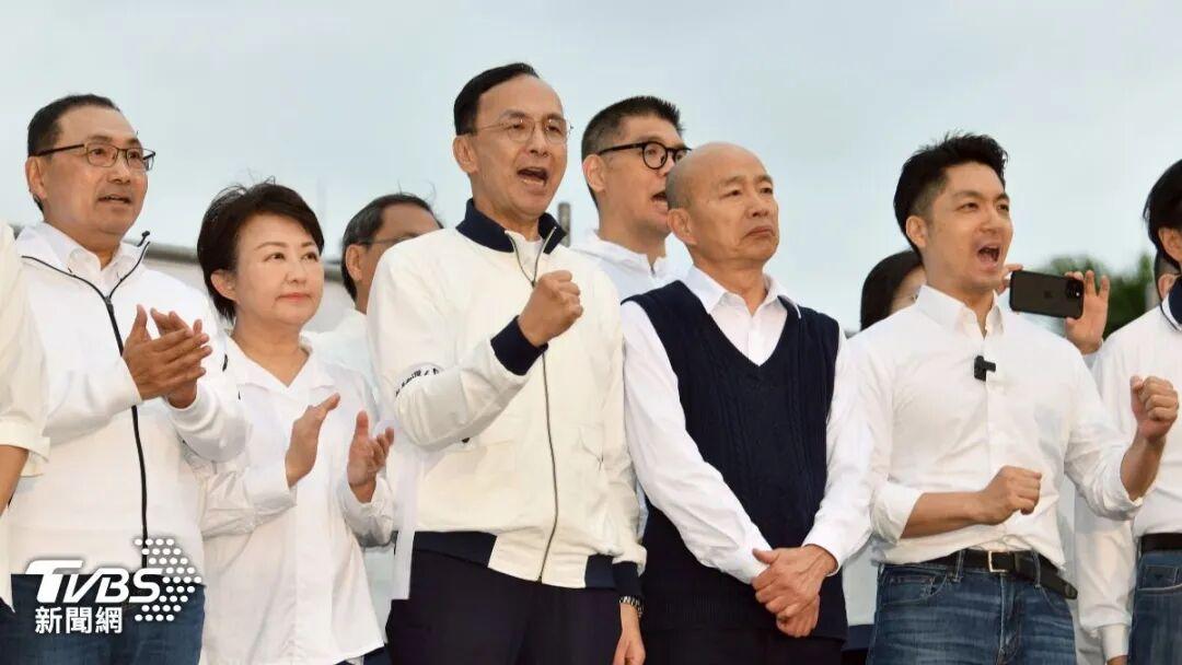 【国民党两名选将“宣布退选”！蓝营双北选战出现变动】2026“九合一”选举前夕，