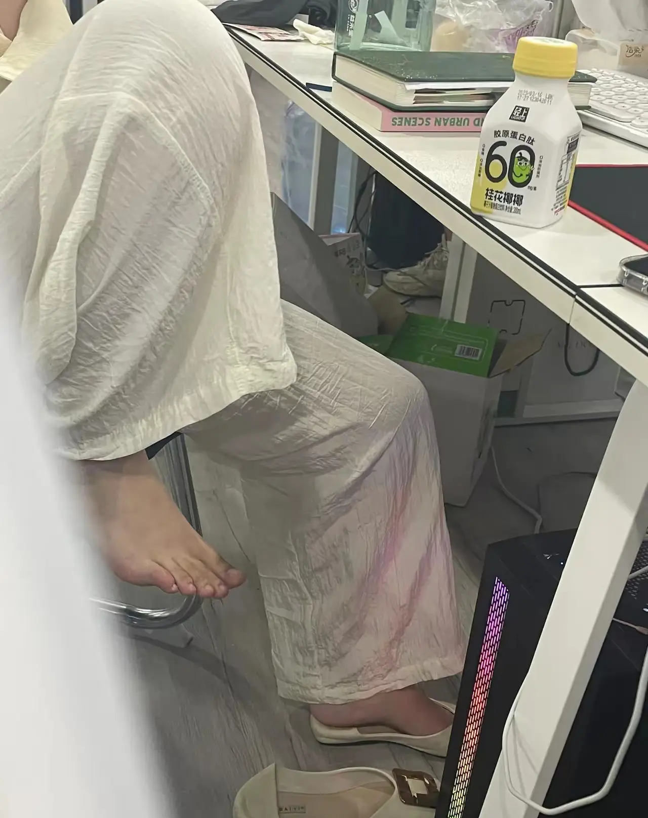 今天上班又被一股酸溜溜的味道惊醒了味觉