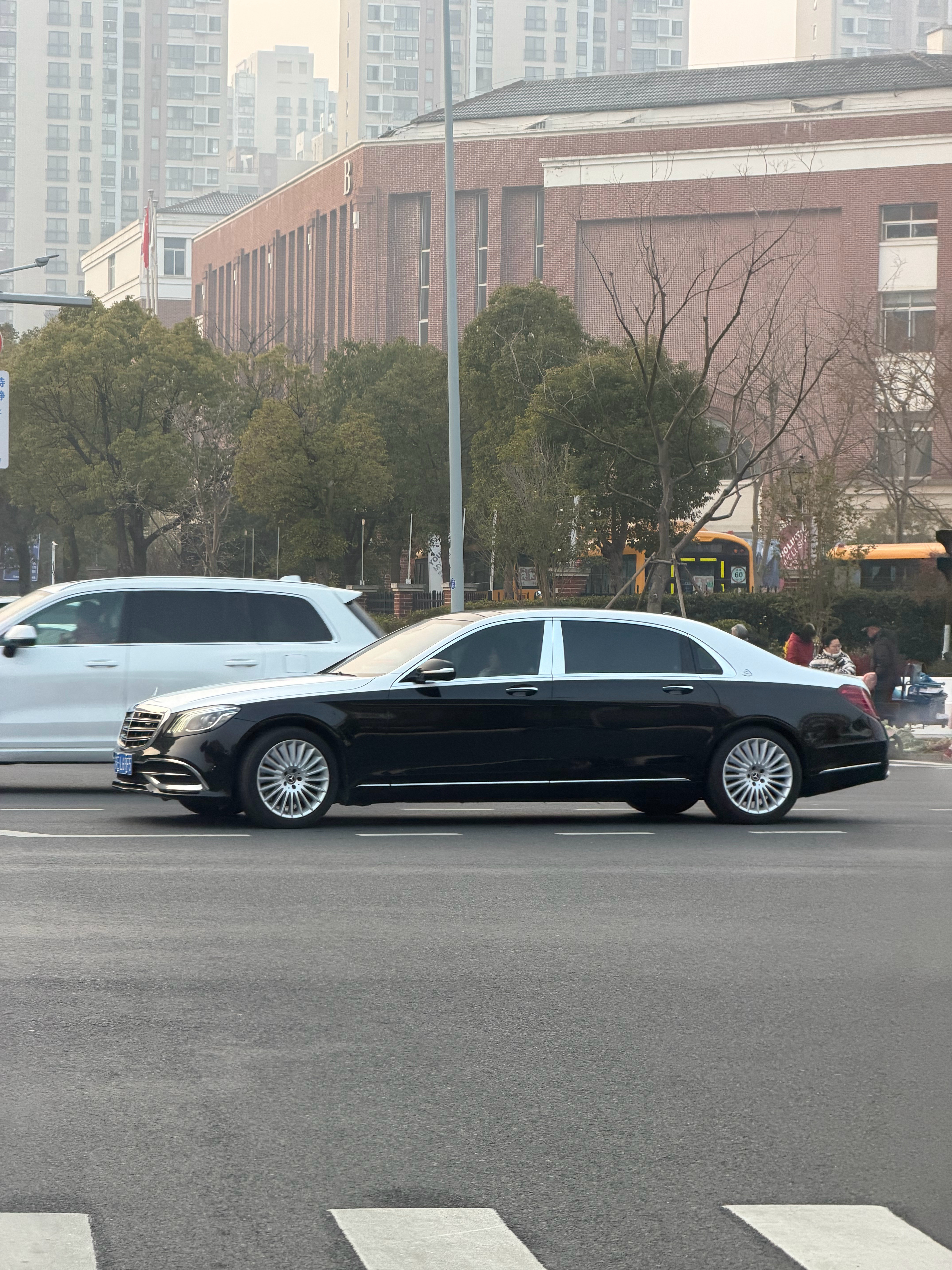 早上好啊，3道杠真帅