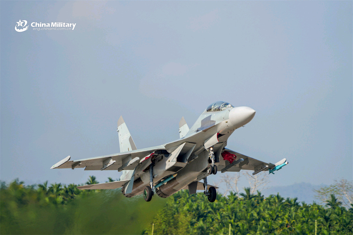 南海歼-16，爱看多发烽火问鼎计划制胜空天