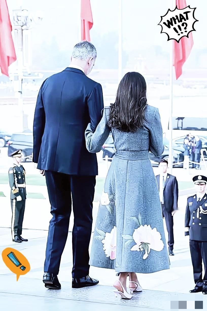 北京入冬，西班牙王后莱蒂齐亚光脚穿凉鞋来访，网友直呼“中外穿搭差异太明显”！