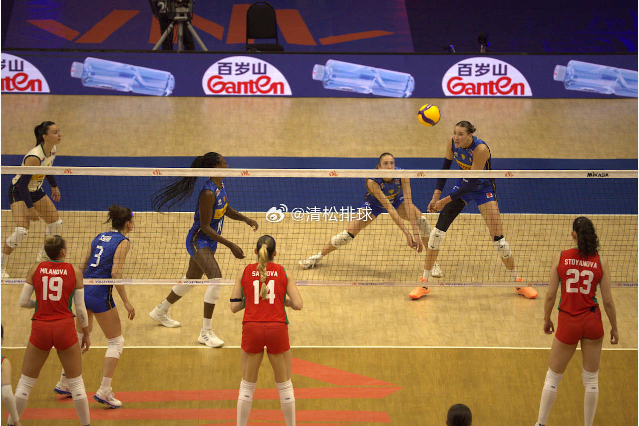 2026年世界女排联赛巴西巴西利亚站站，意大利女排3-0（25-2225-16