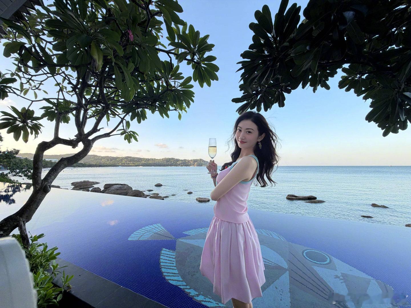 景甜孙宇晨上半年分的手娱乐圈的爆料真假混杂，关于分手时间的说法众说纷纭，外人很