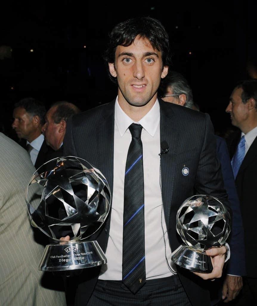 不是苏亚雷斯。不是伊布。也不是托雷斯。真正做到这件事的人，很多人甚至