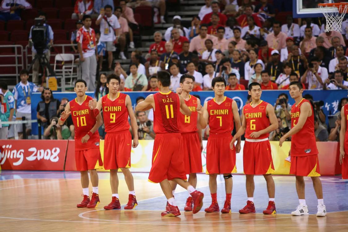 中国篮协再度重拳出击！因为在近日，中国篮协正式下发文件，核查CBA、NBL，WC