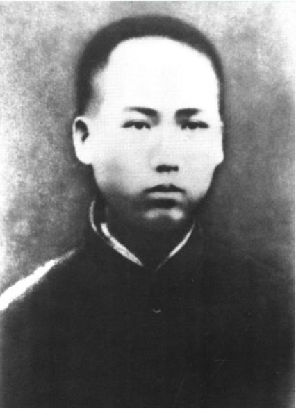 毛主席借“宝”不还，成肖劲光心病，事后回忆：为自己的小气好笑【1940年早春