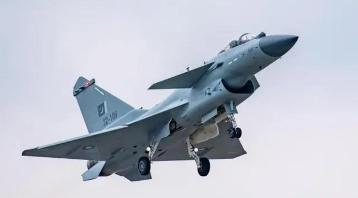 歼10CE若飞抵平壤？东北上空或被美日韩