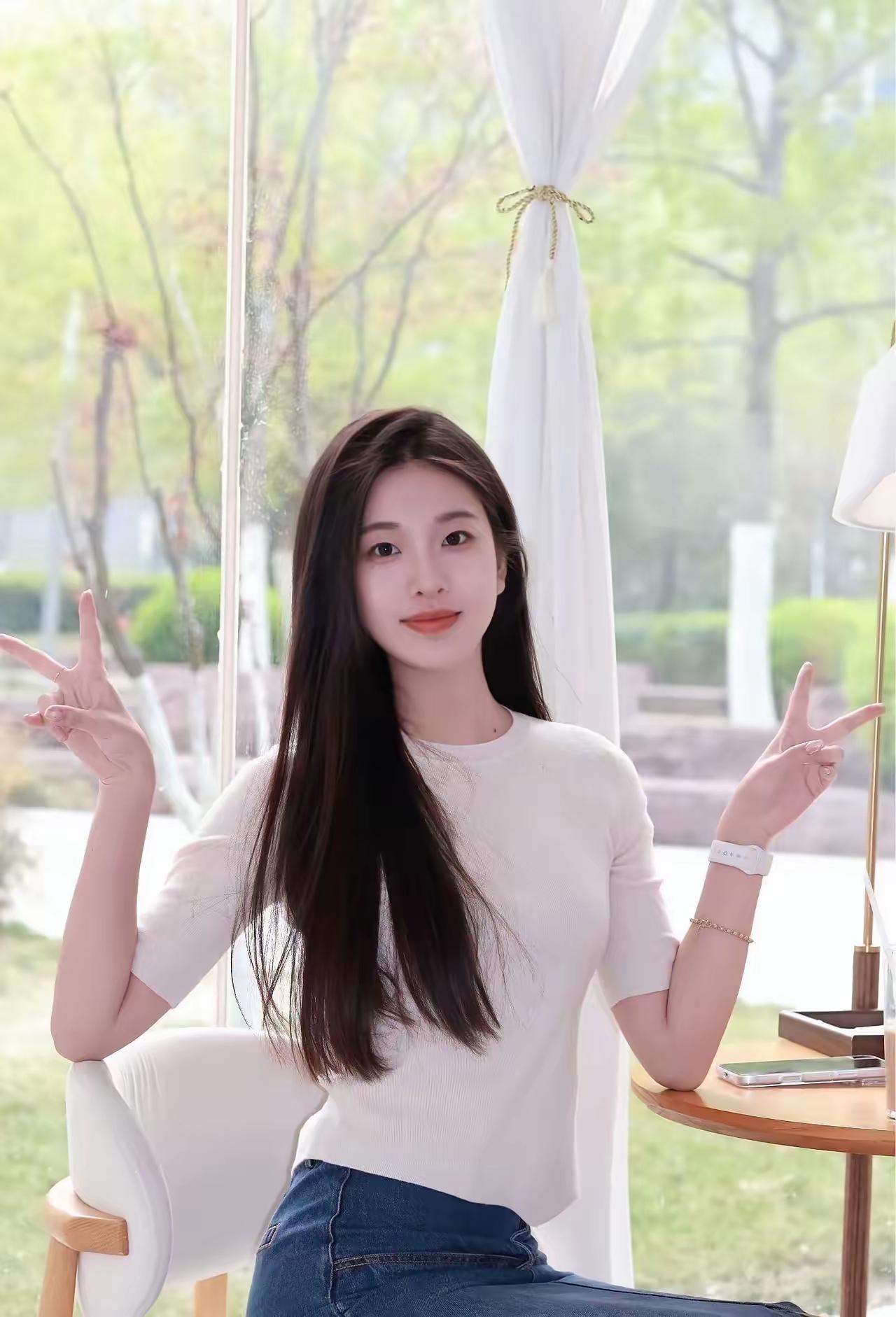 职场穿搭怎样更显女人味?