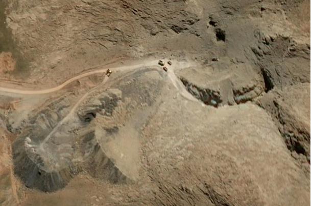 卫星图片显示，停火期间伊朗清理导弹基地出口据卫星图像显示，伊朗一直在停火期间