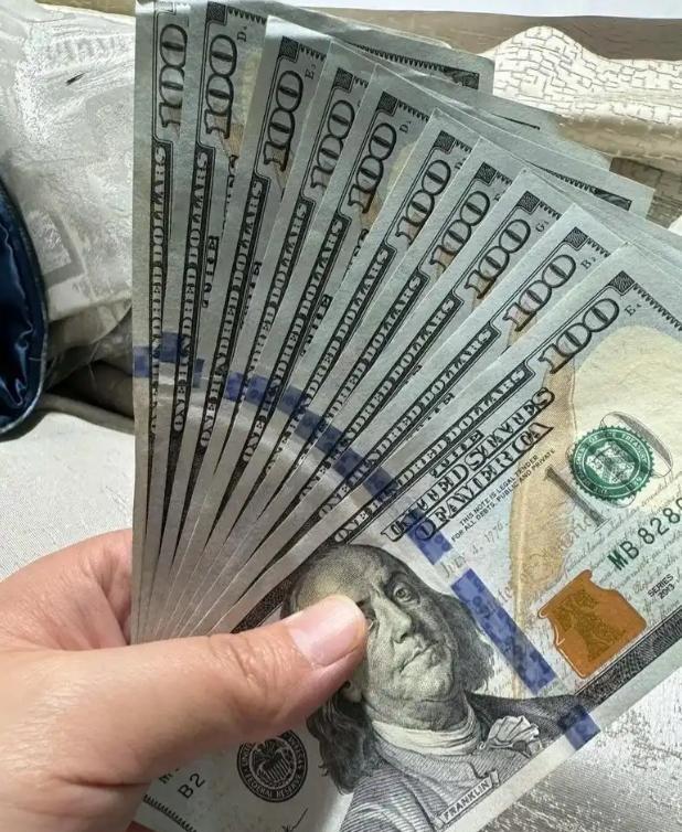 现在美国人最尴尬的就是如果承认人民币低估，那中国GDP瞬间就碾压美国，美国的金融