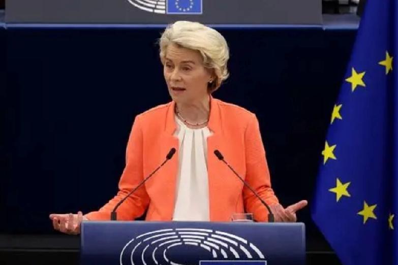 为与中国竞争，欧盟放宽燃油车禁令，这波操作太迷惑！12月18日，英国《金融时