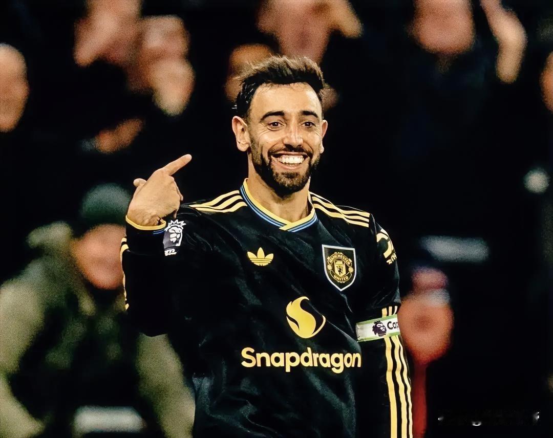 英超第一中场，B费天神下凡2射1传再次拯救曼联!在曼联与狼队的英超比赛中，面