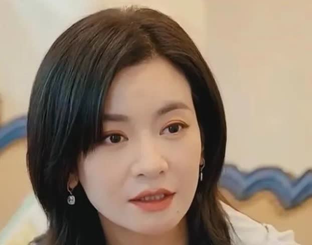 为什么李晟之前一直火不了？我现在终于懂了。跟她演技的水平压根没关
