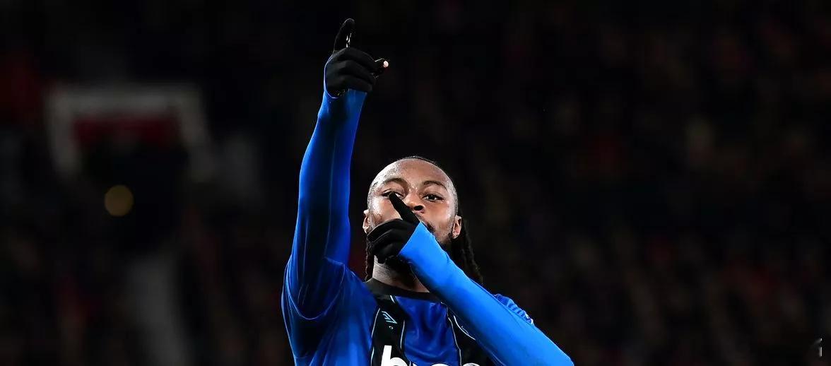 曼城去年冬窗曼城太猛了，花了2亿英镑，引入了马尔穆什、冈萨雷斯、胡桑诺夫、瑞斯