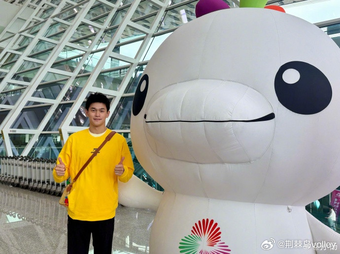 男子4x100米自由泳接力的世界记录已经近20年没有被打破。该记录由美国泳团在2