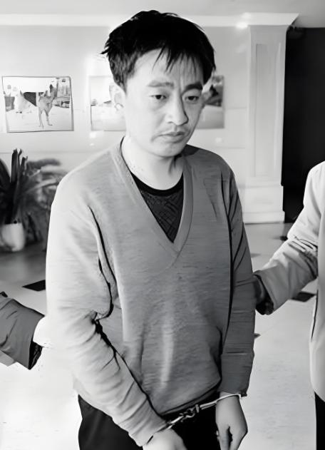 刨锛砸碎了头，谣言长出了牙，真相蹲在哪儿？那天看老报纸，才弄清“刨锛案”根本没