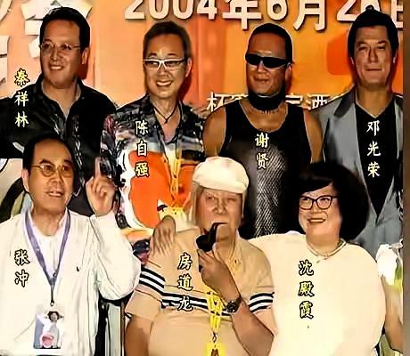 谢贤有六个拜把兄弟，当年他们立下规矩，家里不管谁出了事，大家必须倾囊相助，一分不