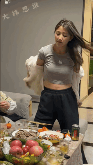 手劲真大，妹子真彪悍！