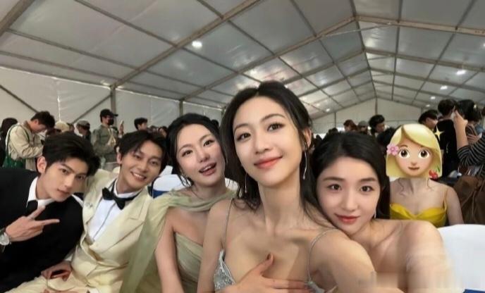 不认识这名女生耶，但很多人说她是汤唯的继承人，这美貌你觉得会火嘛？