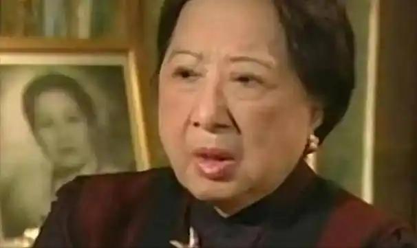 92岁孔令仪重返上海：在宋庆龄墓前，她等了整整一个甲子2007年的上海，秋