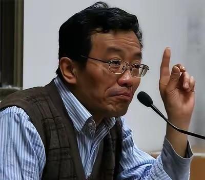 复旦大学教授王德峰，再次撕开了当代社会最大的“遮羞布”，振聋发聩！他说：“今日之