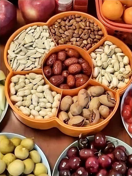 终于没有避免，吵架了！王婶女儿拿来的过年礼物，是精心挑选用来孝敬她的，隔天被儿