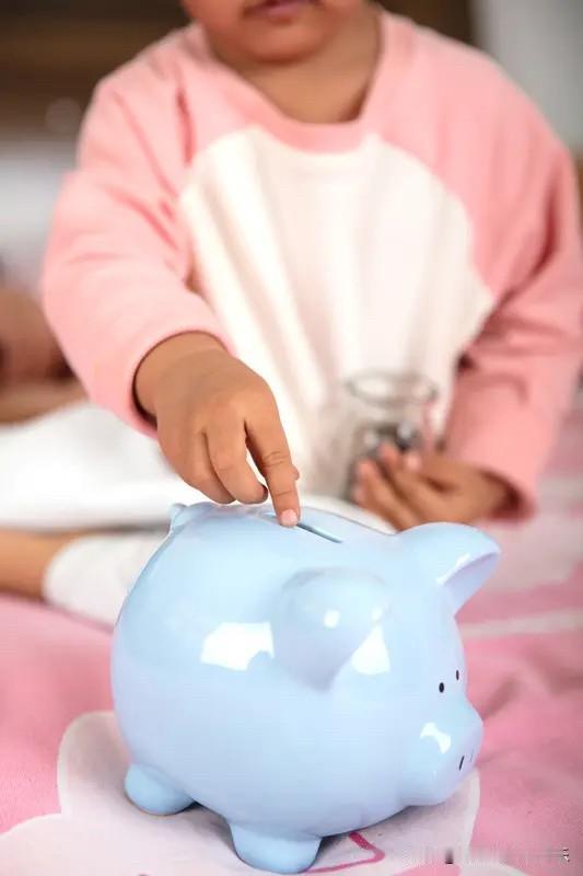 听到一对夫妻聊天。关于生孩子的。男蛮想要孩子的。但是他媳妇有点不愿意要孩子。