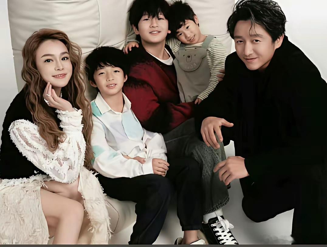 冉莹颖还真是有头脑她签约的公司不简单黄子韬夫妇也是签约这家公司，套路都一样先上节