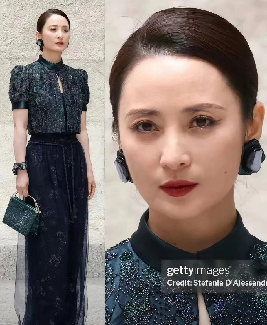 50岁蒋勤勤杀疯米兰！顶级骨相封神，纯元皇后凭东方美惊艳全场