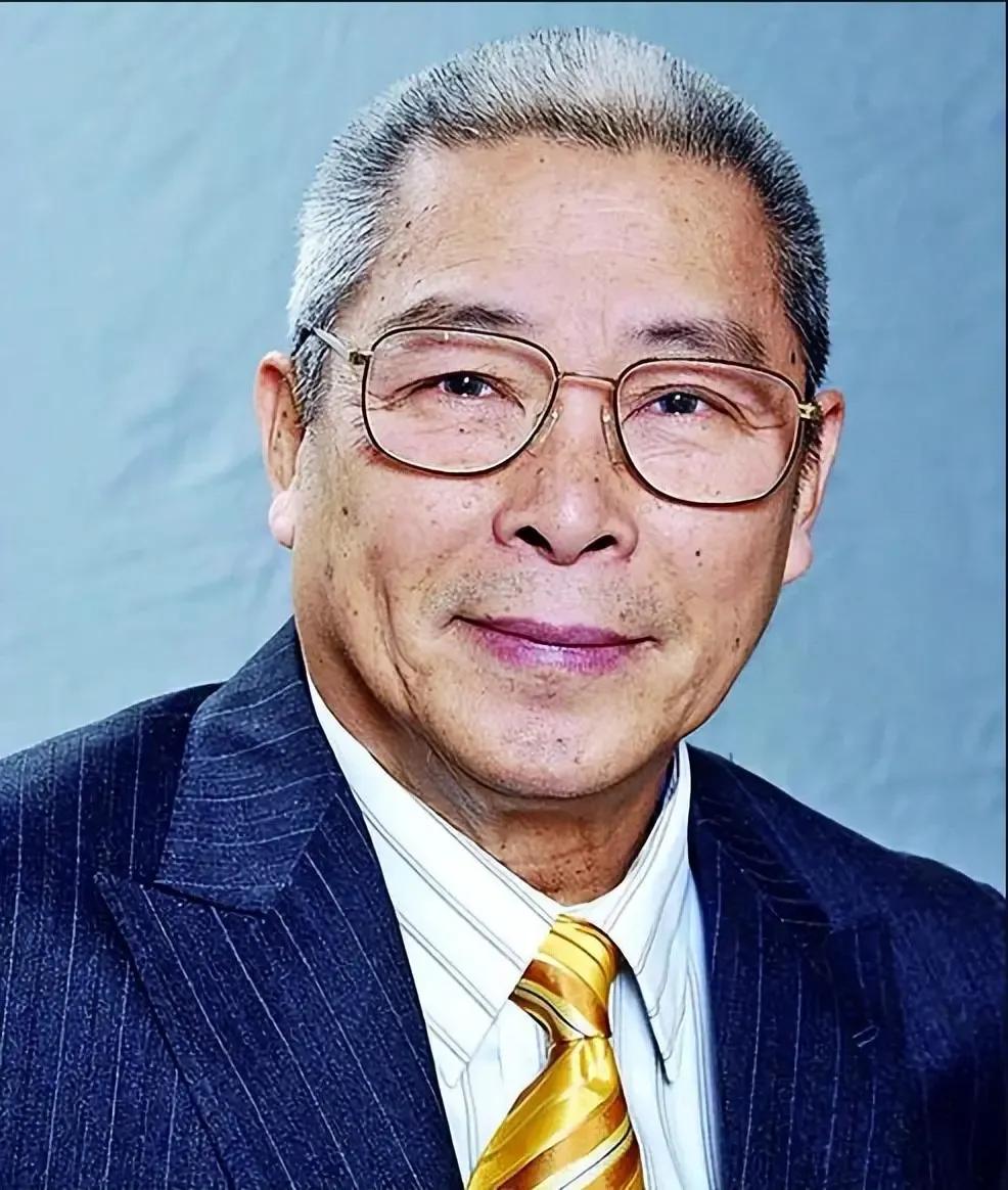 我发现有个玄学，人什么时候走，自己大概是知道的，不信你看刘兆铭，他在离世之前