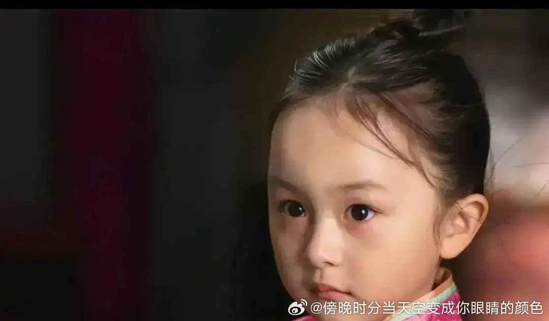 “我只是长大了，不是变丑了”：她的一句话炸出多少人的外貌焦虑