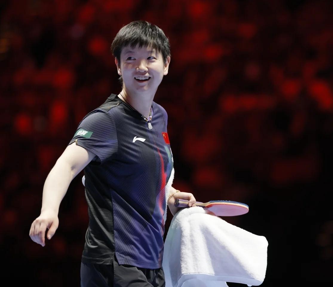 有网友问，孙颖莎怎么瘦了这么多？这问题得问孙颖莎了她赛后采访也说了，这次