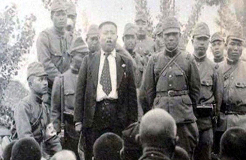 日本战败后，我国的百万汉奸去哪了？说出来你别不信。1945年8月15日，日本