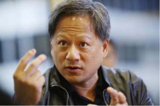 黄仁勋嘲讽美国政客没脑子，你把芯片白给解放军用，人家也不会用。据CNN报道，英伟