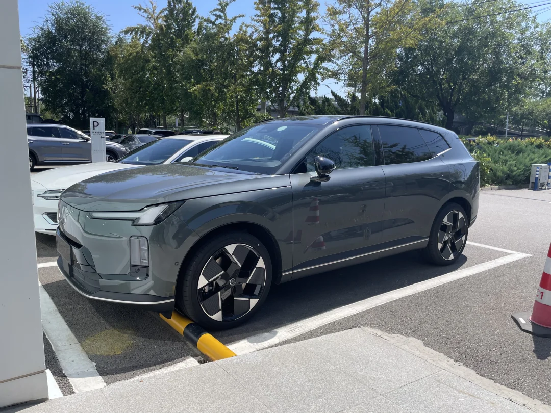 全新XC70已到店