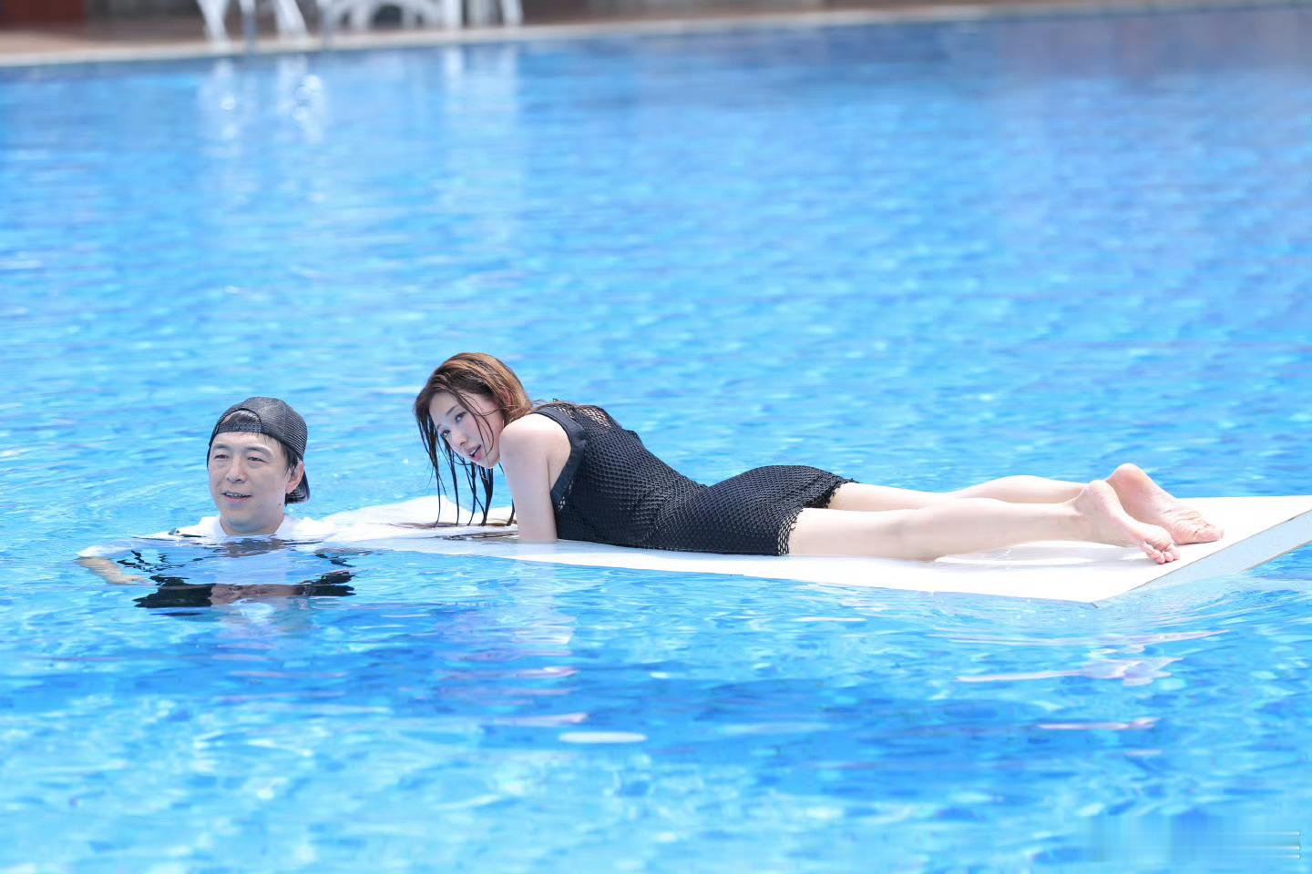 林志玲综艺极限挑战录制花絮照