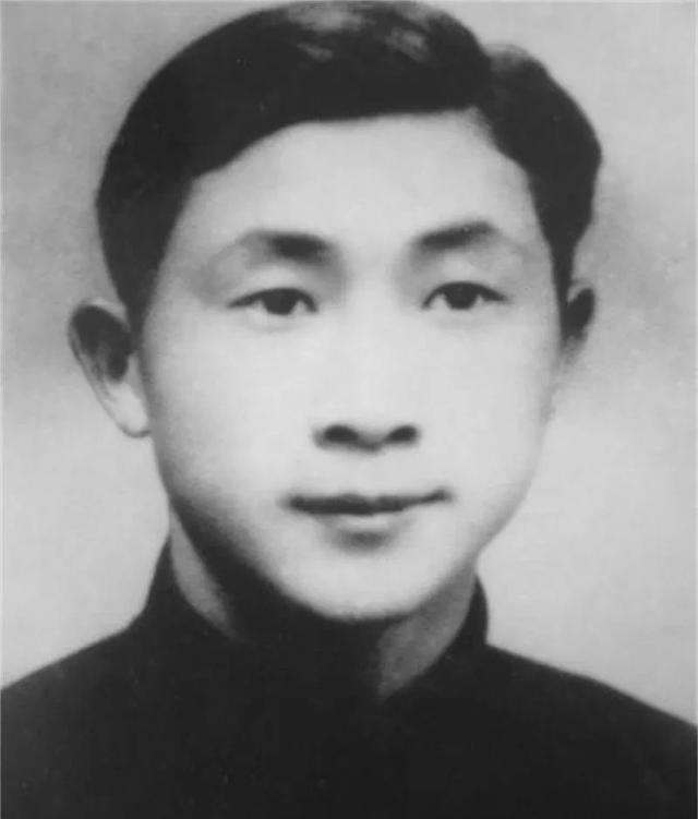 1947年，一个地下党被捕，敌人给他看了一个牙膏盒，没想到，他竟然把叛徒策反为自